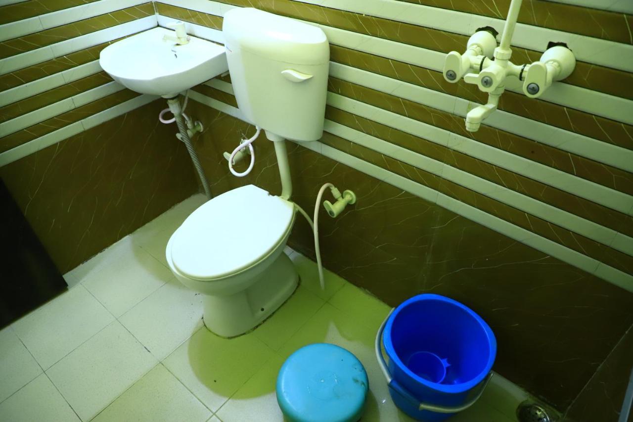 Shivraj Homestay Mathura Extérieur photo