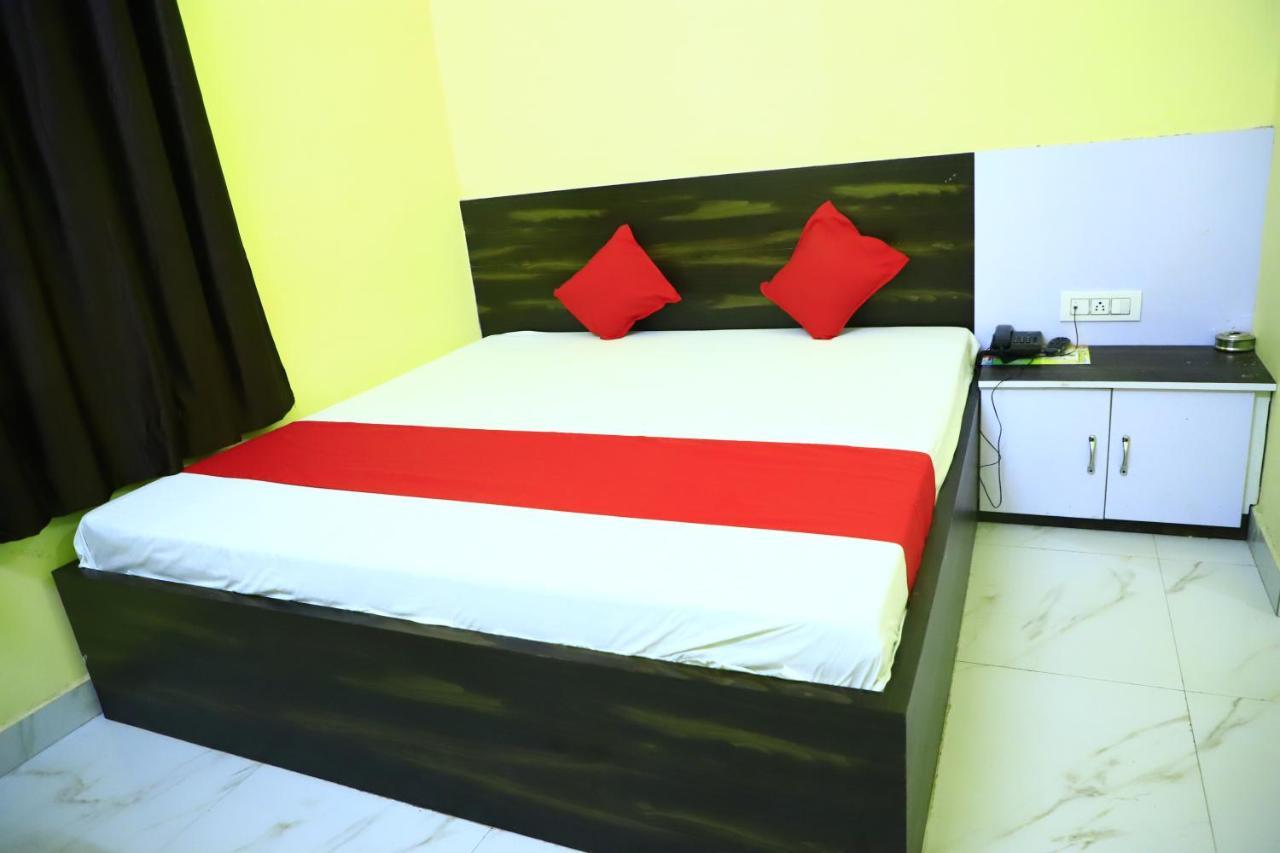 Shivraj Homestay Mathura Extérieur photo
