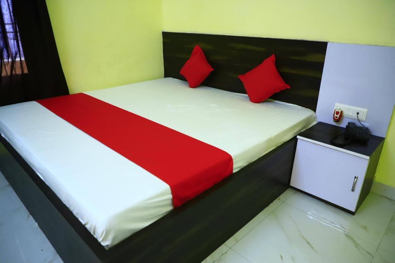 Shivraj Homestay Mathura Extérieur photo