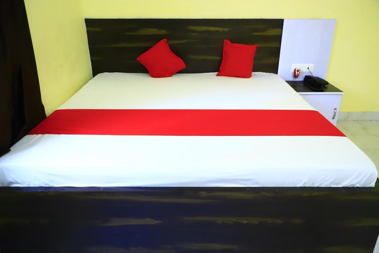 Shivraj Homestay Mathura Extérieur photo