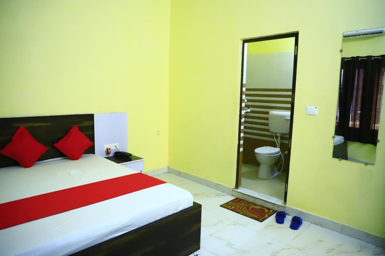 Shivraj Homestay Mathura Extérieur photo