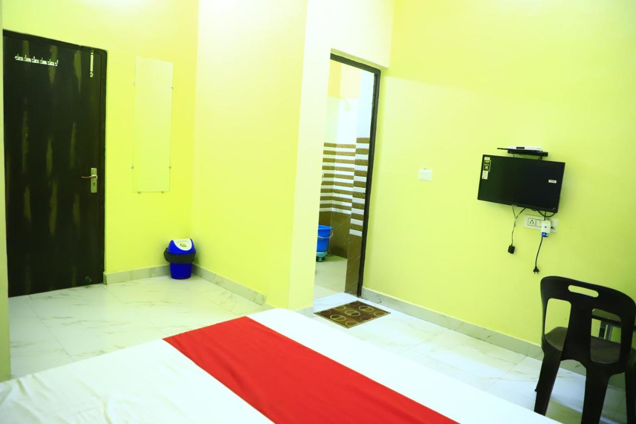 Shivraj Homestay Mathura Extérieur photo