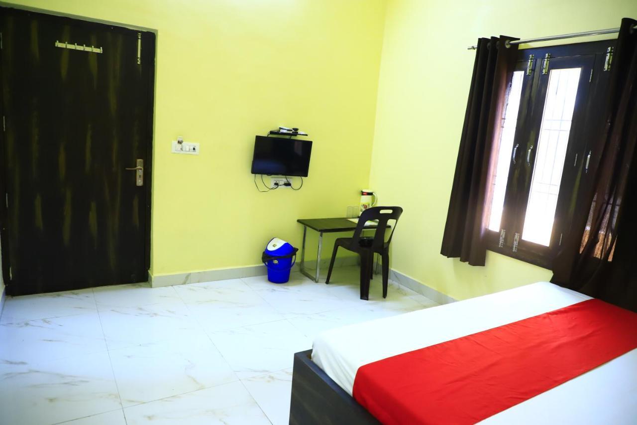 Shivraj Homestay Mathura Extérieur photo