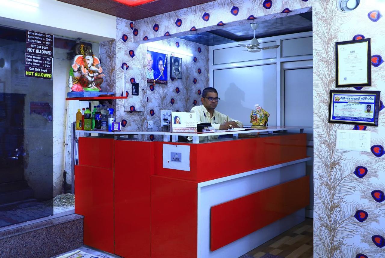 Shivraj Homestay Mathura Extérieur photo