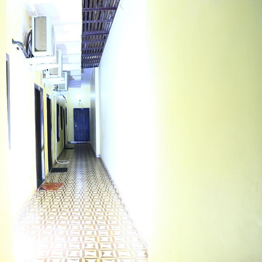 Shivraj Homestay Mathura Extérieur photo